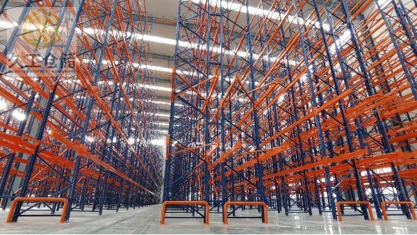 南京久工倉儲設(shè)備-托盤貨架也稱層網(wǎng)貨架，橫梁式貨架，重型貨架，高層貨架-南京貨架......