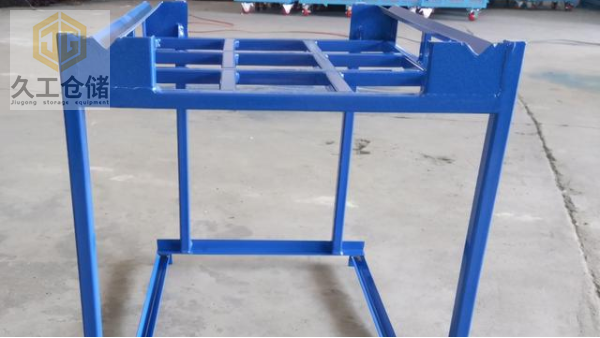 倒置巧固架的結(jié)構(gòu)特點(diǎn)有什么？久工倉(cāng)儲(chǔ)設(shè)備