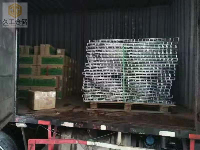 南京久工倉儲設(shè)備- 倉儲籠網(wǎng)層板發(fā)貨實拍圖（2）
