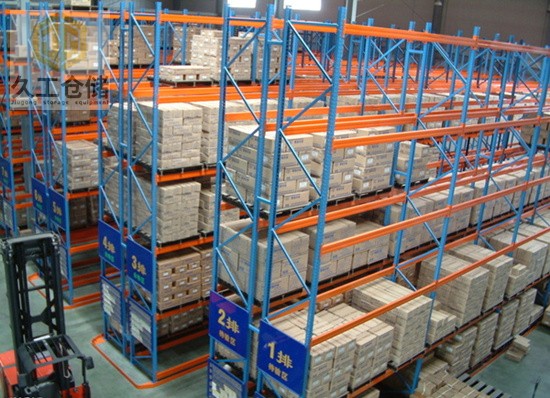 什么是橫梁式貨架？結(jié)構(gòu)特點是什么？南京久工倉儲設(shè)備來分析！