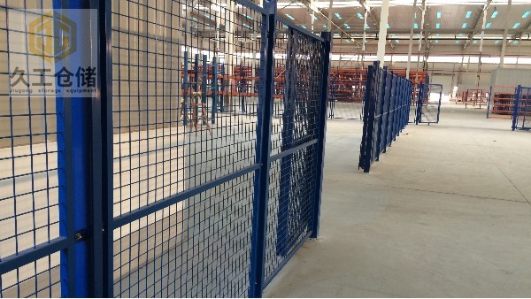 干貨！車間隔離網用什么好？車間護欄網工藝流程是什么？南京久工倉儲