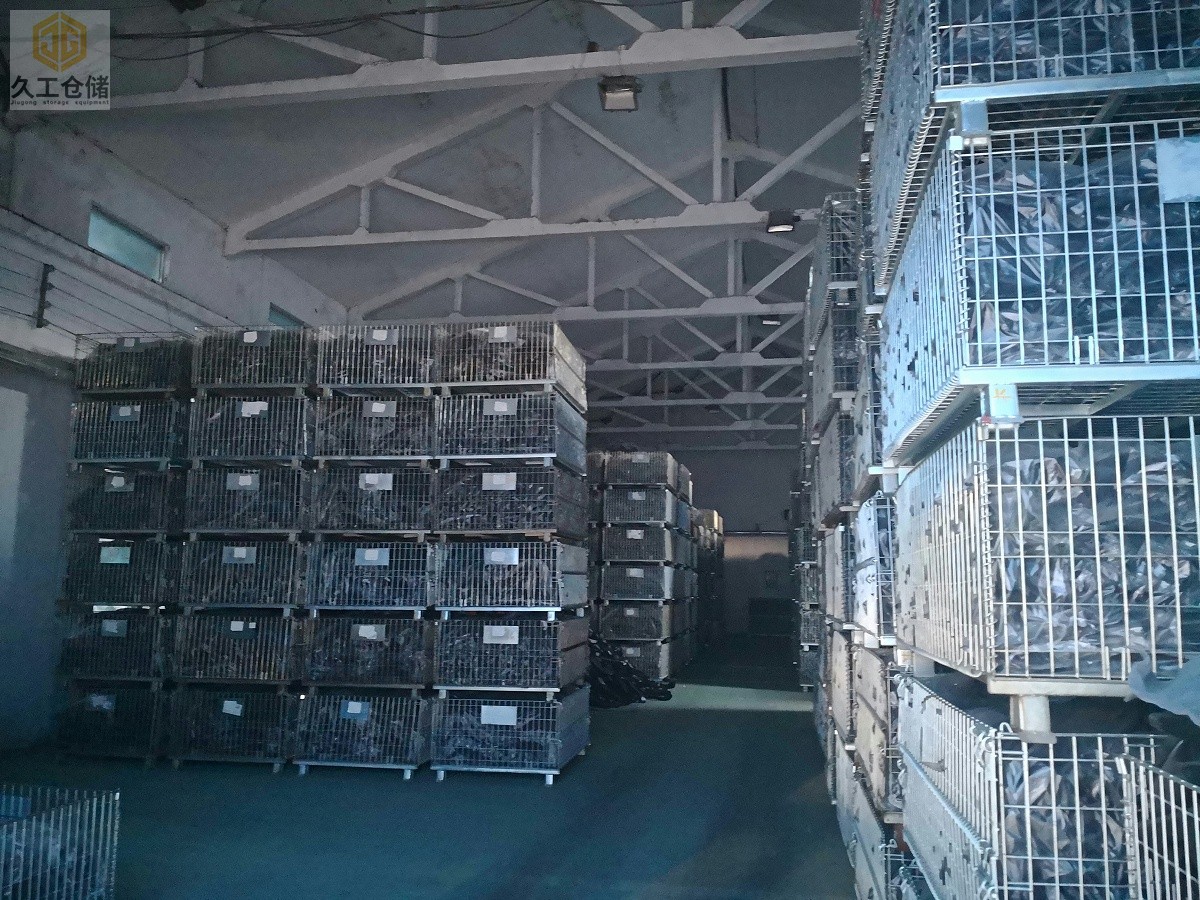 南京久工倉儲設(shè)備-折疊式倉儲籠-裝貨倉儲籠-客戶現(xiàn)場展示