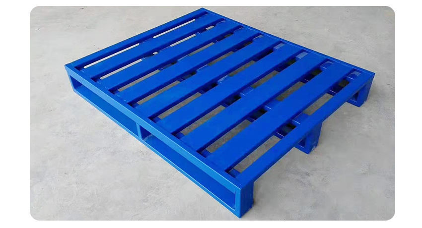 久工倉(cāng)儲(chǔ)設(shè)備鋼制托盤的優(yōu)點(diǎn)是什么？南京鐵托盤廠家來(lái)告訴您！