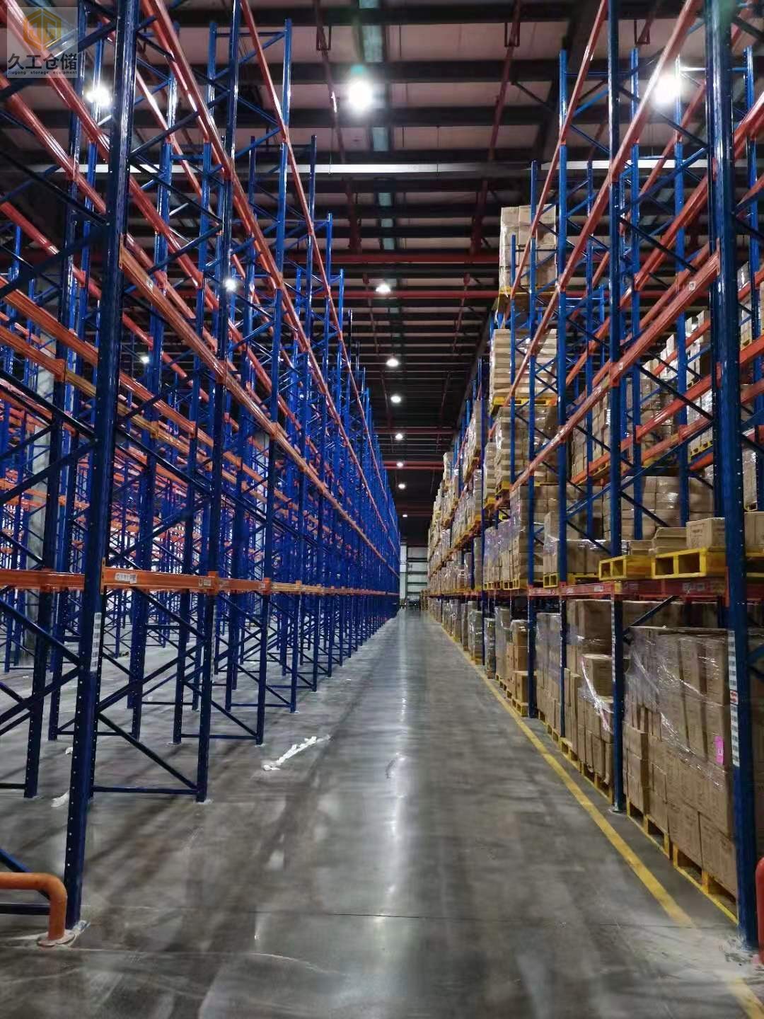 倉庫定制倉儲(chǔ)貨架有哪些類型？南京久工倉儲(chǔ)設(shè)備