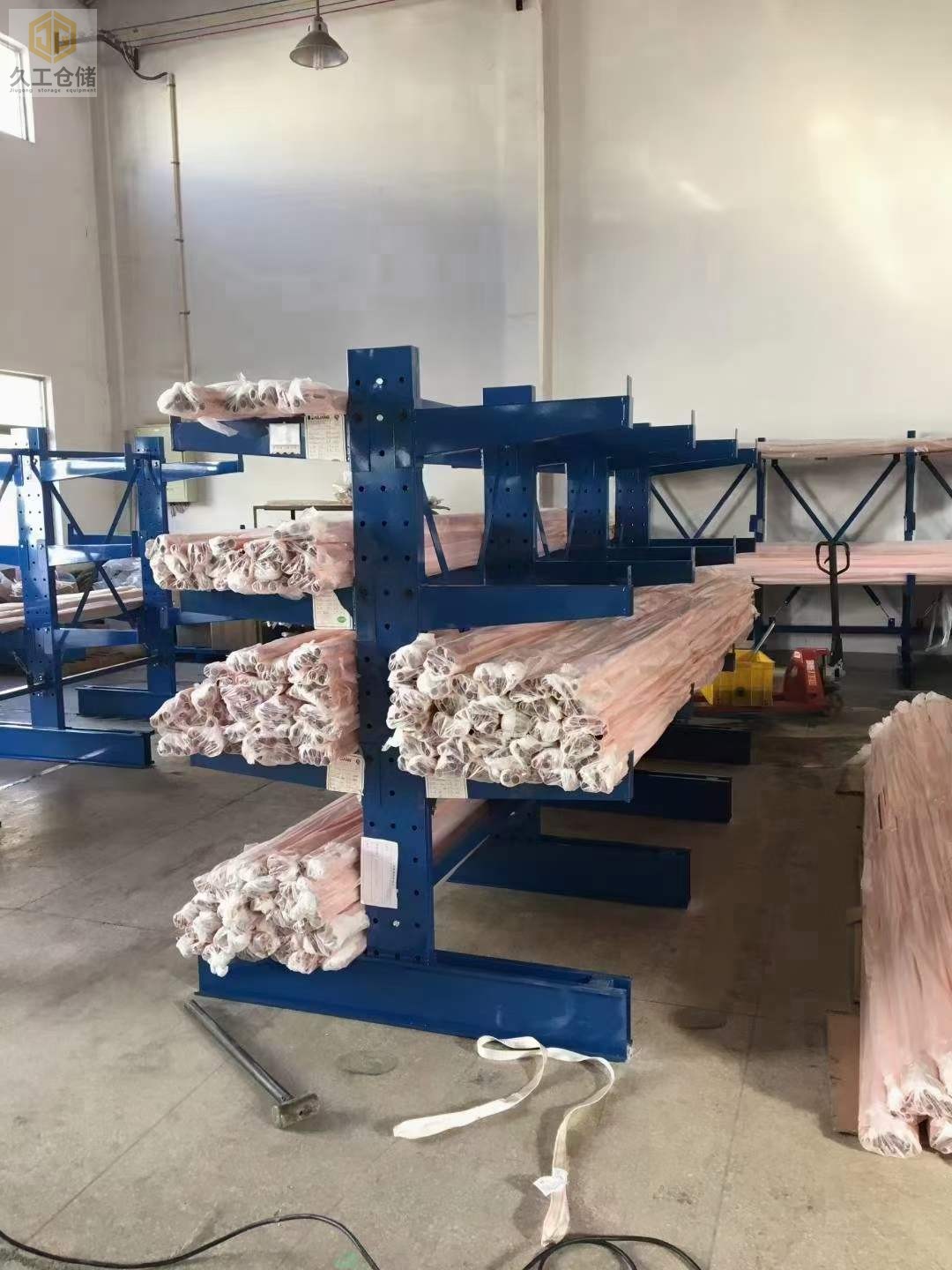 南京貨架廠家-懸臂式貨架的用處有哪些？南京久工倉儲設(shè)備