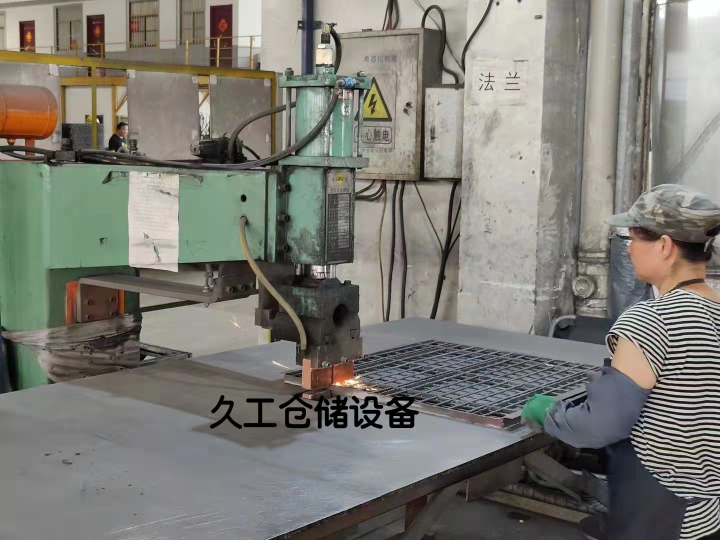 實(shí)拍久工倉儲車間實(shí)況，日常生產(chǎn)展示，南京久工倉儲實(shí)體工廠