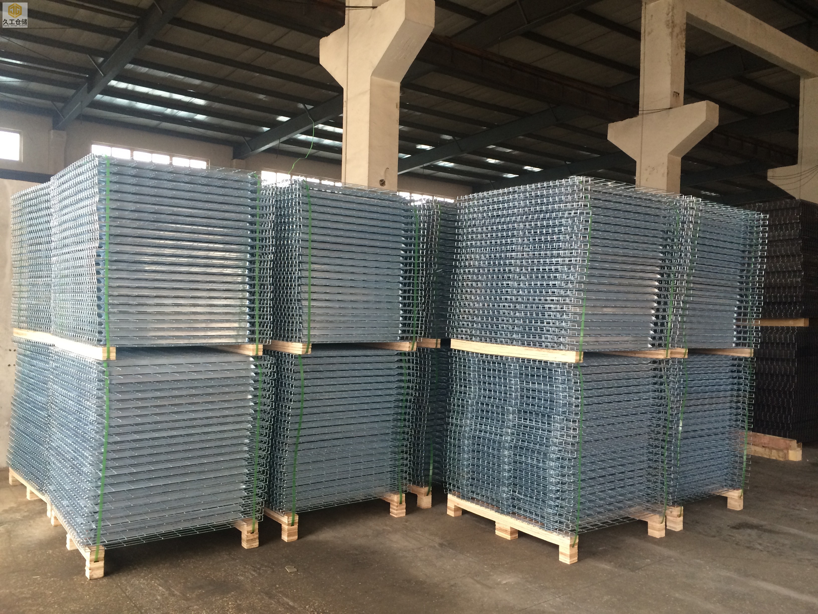層網(wǎng)-貨架網(wǎng)層板-金屬網(wǎng)片-層板網(wǎng)-鋼層網(wǎng)-網(wǎng)層板廠家-久工倉儲(chǔ)