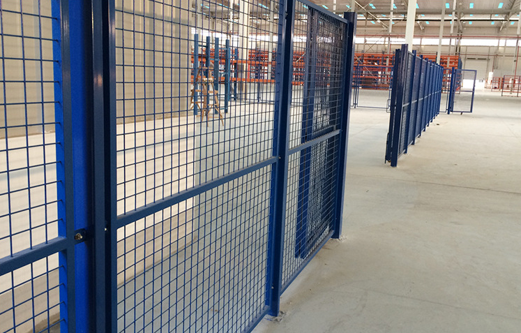 南京久工倉儲車間隔離網(wǎng)車間，車間隔離柵護欄網(wǎng)圍欄網(wǎng)實體工廠。