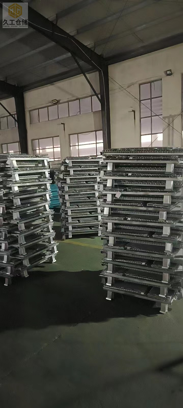 南京久工倉(cāng)儲(chǔ)-倉(cāng)儲(chǔ)籠/貨架網(wǎng)層板倉(cāng)庫(kù)實(shí)拍裝卸及打包現(xiàn)場(chǎng)-南京實(shí)體廠家