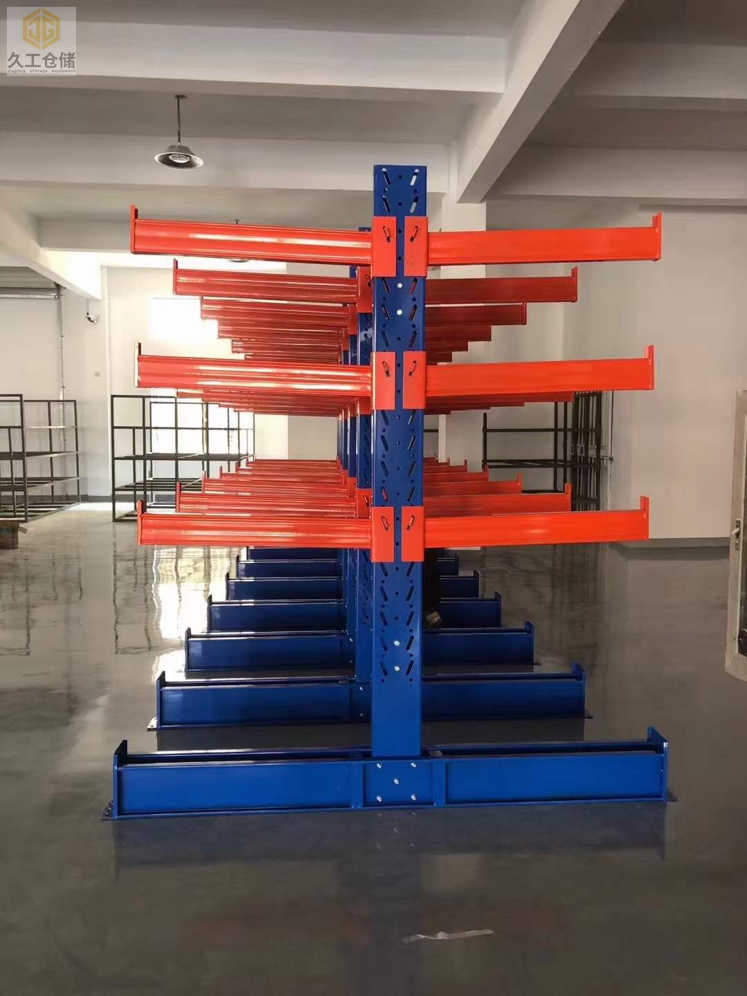 關(guān)于懸臂貨架的介紹。久工倉(cāng)儲(chǔ)設(shè)備帶領(lǐng)大家一起了解下！南京久工倉(cāng)儲(chǔ)設(shè)備