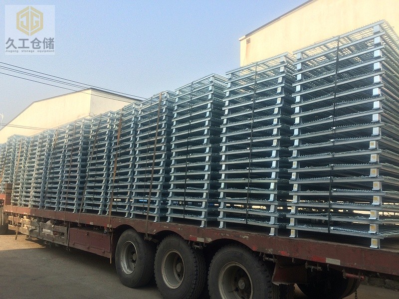 折疊式倉儲(chǔ)籠的工業(yè)應(yīng)用？久工倉儲(chǔ)籠廠家來分析，南京久工倉儲(chǔ)設(shè)備