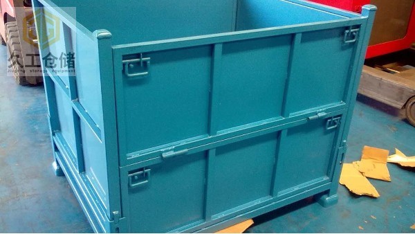 金屬周轉(zhuǎn)箱噴塑天藍(lán)色鐵皮箱，金屬箱展示圖，折疊存放便捷儲存，南京周轉(zhuǎn)箱廠家-久工倉儲設(shè)備