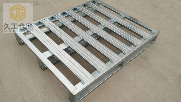 鋼制托盤(pán)用處是什么？南京久工倉(cāng)儲(chǔ)設(shè)備.